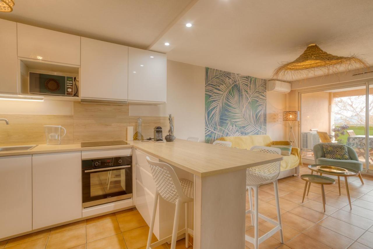 Bel Appartement Classe 3 Etoiles Борм-ле-Мимоза Екстериор снимка